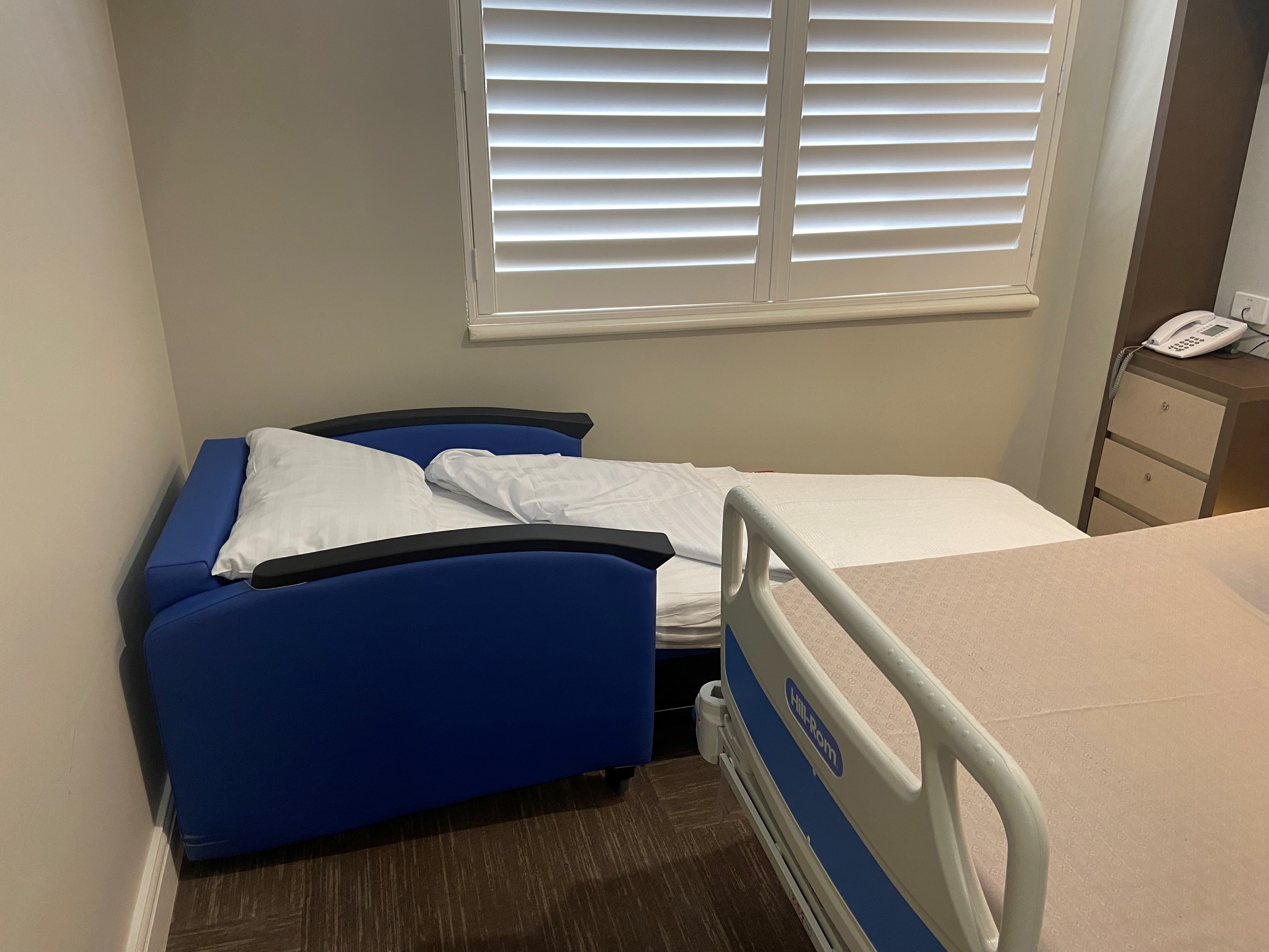 Caesarean room bed